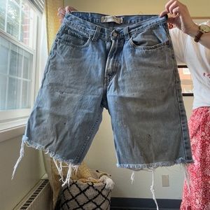 Levi’s 550 Cut-offs